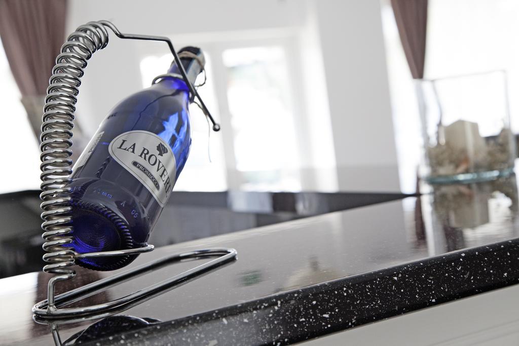 Hotel Nova Residence Popesti-Leordeni Ngoại thất bức ảnh