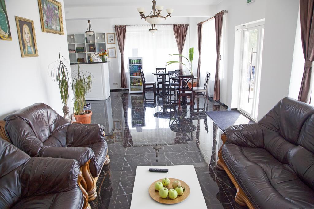 Hotel Nova Residence Popesti-Leordeni Ngoại thất bức ảnh