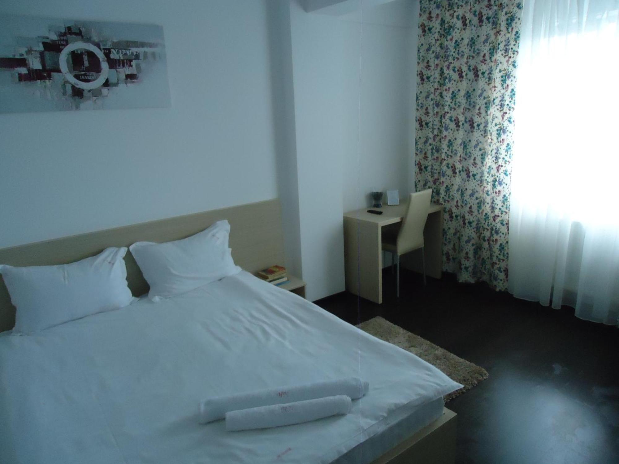 Hotel Nova Residence Popesti-Leordeni Ngoại thất bức ảnh