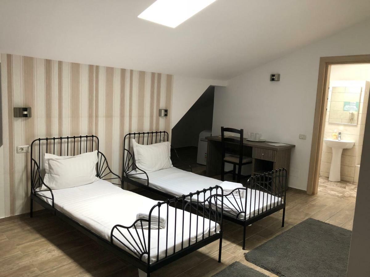 Hotel Nova Residence Popesti-Leordeni Ngoại thất bức ảnh