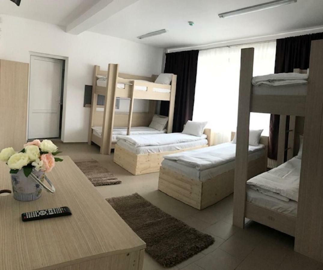 Hotel Nova Residence Popesti-Leordeni Ngoại thất bức ảnh