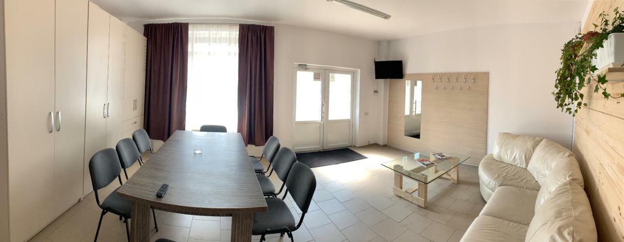 Hotel Nova Residence Popesti-Leordeni Ngoại thất bức ảnh