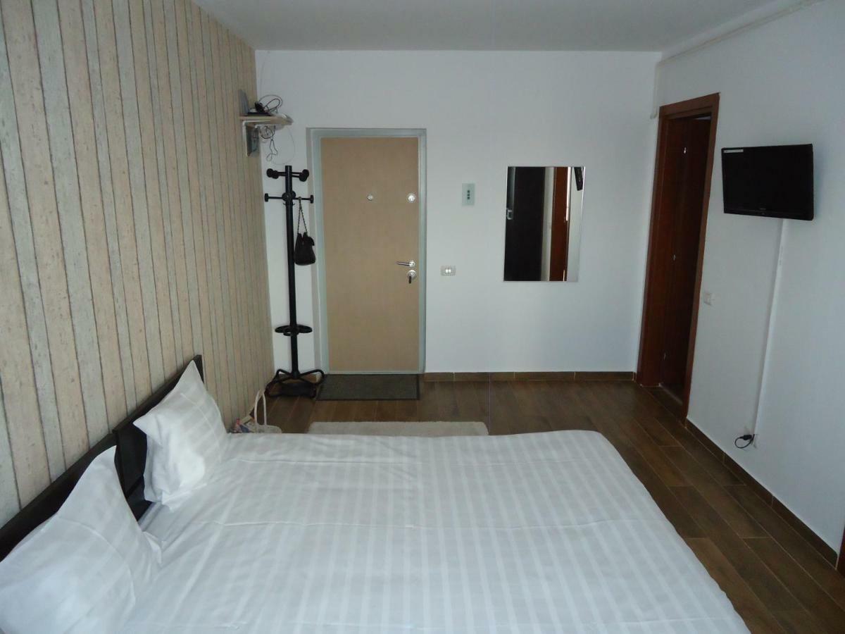 Hotel Nova Residence Popesti-Leordeni Ngoại thất bức ảnh