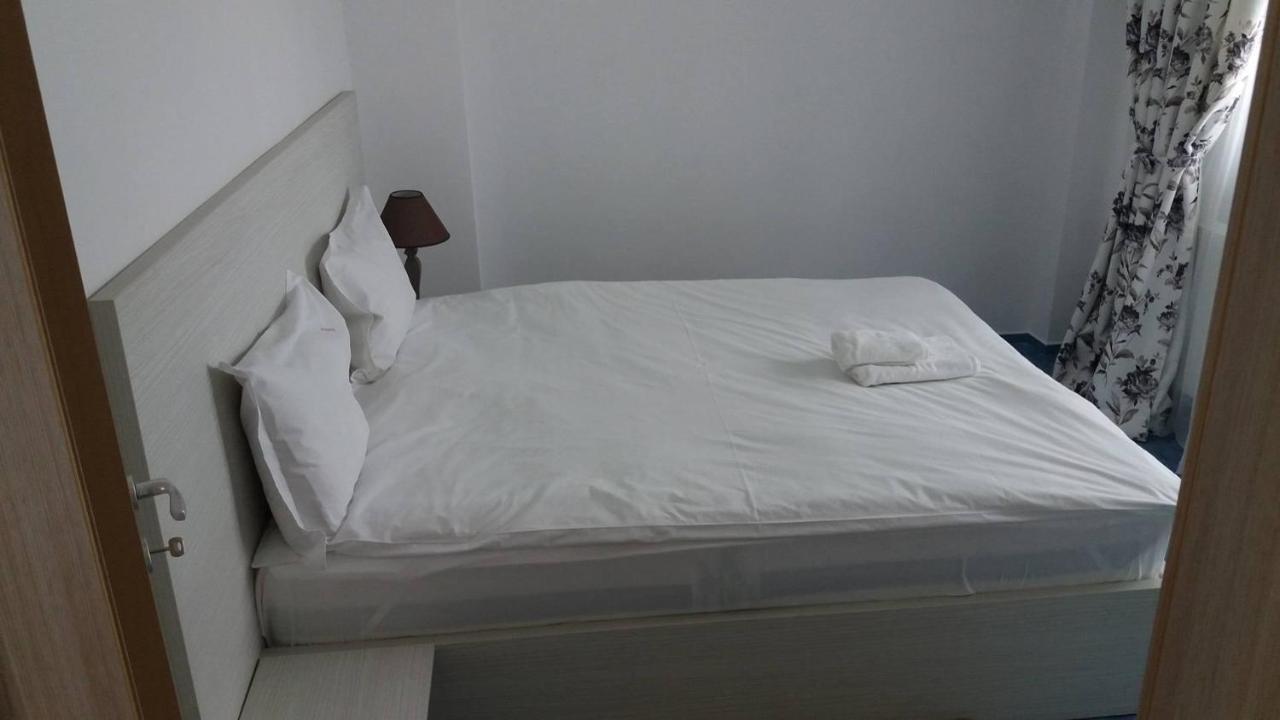 Hotel Nova Residence Popesti-Leordeni Ngoại thất bức ảnh